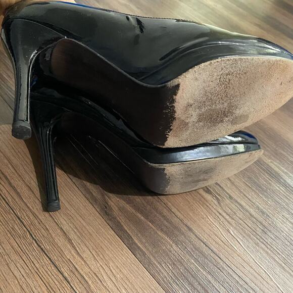 Stuart Weitzman sz 7 patent leather heels - Picture 6 of 8